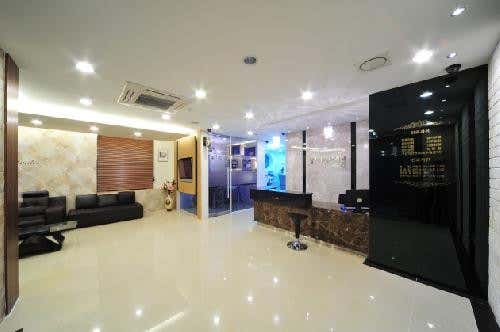 SM Cha Dental Clinic