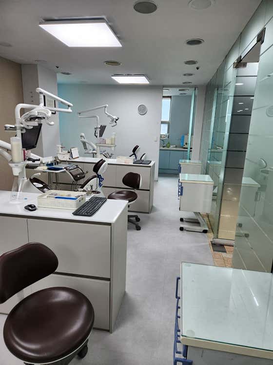 Wooridul Dental Clinic