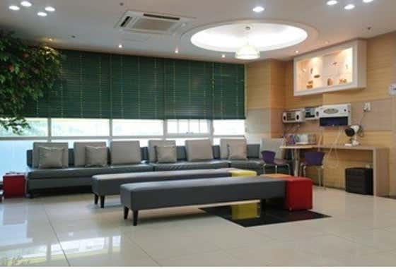Lee Hwa-yeon Pediatrics Clinic