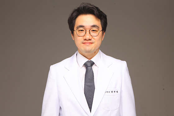 Representative Kang