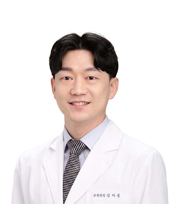 金智勇矯正牙醫診所