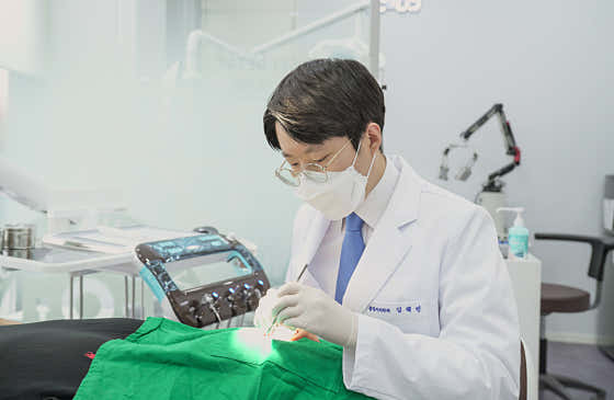 연세꼼꼼한치과의원