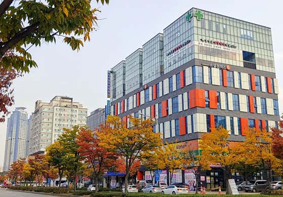 Song Jeong-hun Plastic Surgery Clinic